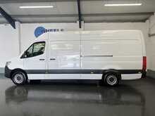 Mercedes-Benz Sprinter 2.0 315 CDI PRO Panel Van 5dr Diesel G-Tronic RWD L3 H2 Euro 6 (s/s) (150 ps) - U2424