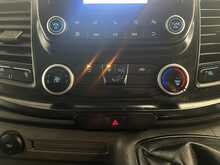 Ford Transit 2.0 350 EcoBlue Leader Luton Van 2dr Diesel Manual RWD L4 Euro 6 (s/s) (130 ps) 2.0 2dr Luton Manual - U2430