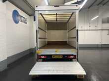 Ford Transit 2.0 350 EcoBlue Leader Luton Van 2dr Diesel Manual RWD L4 Euro 6 (s/s) (130 ps) 2.0 2dr Luton Manual - U2430