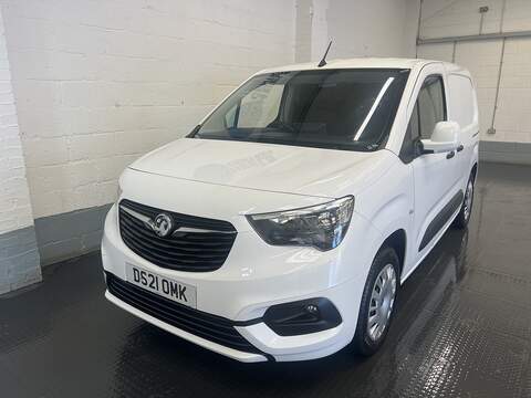 Vauxhall Combo 1.5 Turbo D 2900 Sportive Panel Van 6dr Diesel Manual L2 H1 Euro 6 (s/s) (100 ps)