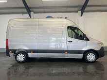 Mercedes-Benz Sprinter 2.0 315 CDI Premium Panel Van 5dr Diesel Manual FWD L2 H2 Euro 6 (s/s) (150 ps) - U2441
