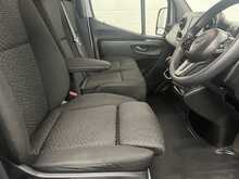 Mercedes-Benz Sprinter 2.0 315 CDI Premium Panel Van 5dr Diesel Manual FWD L2 H2 Euro 6 (s/s) (150 ps) - U2441