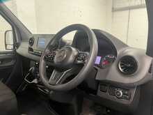 Mercedes-Benz Sprinter 2.0 315 CDI Premium Panel Van 5dr Diesel Manual FWD L2 H2 Euro 6 (s/s) (150 ps) - U2441