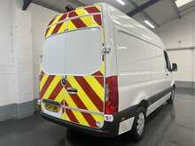 Mercedes-Benz Sprinter 2.0 317 CDI Premium Panel Van 5dr Diesel Automatic RWD L2 H2 Euro 6 (s/s) (170 ps) 2.0 5dr Panel Van - U2443