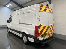 Mercedes-Benz Sprinter 2.0 317 CDI Premium Panel Van 5dr Diesel Automatic RWD L2 H2 Euro 6 (s/s) (170 ps) 2.0 5dr Panel Van - U2444