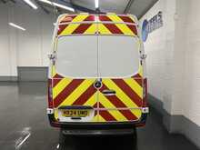 Mercedes-Benz Sprinter 2.0 317 CDI Premium Panel Van 5dr Diesel Automatic RWD L2 H2 Euro 6 (s/s) (170 ps) 2.0 5dr Panel Van - U2444