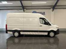 Mercedes-Benz Sprinter 2.0 317 CDI Premium Panel Van 5dr Diesel Automatic RWD L2 H2 Euro 6 (s/s) (170 ps) 2.0 5dr Panel Van - U2444