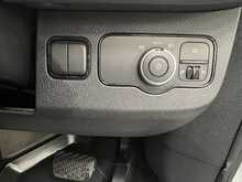 Mercedes-Benz Sprinter 2.0 317 CDI Premium Panel Van 5dr Diesel Automatic RWD L2 H2 Euro 6 (s/s) (170 ps) 2.0 5dr Panel Van - U2444