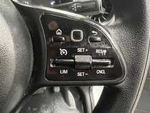 Mercedes-Benz Sprinter 2.0 317 CDI Premium Panel Van 5dr Diesel Automatic RWD L2 H2 Euro 6 (s/s) (170 ps) 2.0 5dr Panel Van - U2444