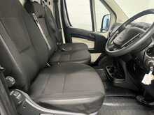 Peugeot Boxer 2.0 BlueHDi 335 Professional Panel Van 5dr Diesel Manual L2 H2 Euro 6 (130 ps) - U2450