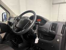 Peugeot Boxer 2.0 BlueHDi 335 Professional Panel Van 5dr Diesel Manual L2 H2 Euro 6 (130 ps) - U2450