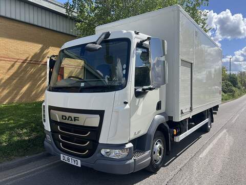DAF LF 180 DAF CF 450 4X2 SLEEPER CAB 10.8 2dr Tractor Unit Automatic Diesel