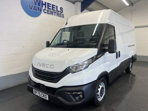 Iveco Daily 2.3D HPI 14V 35C 3750 2dr Diesel HiMatic L3 Euro 6 (s/s) (DRW) (136 ps) 2.3 2dr 2.3 2dr Curtain Side Automatic Diesel