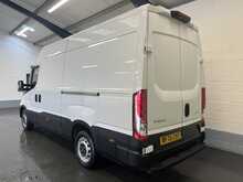 Iveco Daily 2.3D HPI 14V 35S 3520 Panel Van 5dr Diesel HiMatic MWB H2 Euro 6 (s/s) (136 ps) - U2460