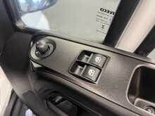 Iveco Daily 2.3D HPI 14V 35S 3520 Panel Van 5dr Diesel HiMatic MWB H2 Euro 6 (s/s) (136 ps) - U2460