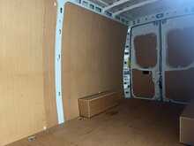 Iveco Daily 2.3D HPI 14V 35S 3520 Panel Van 5dr Diesel HiMatic MWB H2 Euro 6 (s/s) (136 ps) - U2460
