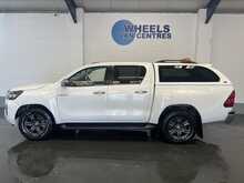 Toyota Hilux 2.4 D-4D Icon Pickup Double Cab 4dr Diesel Auto 4WD Euro 6 (s/s) (150 ps) - U2462