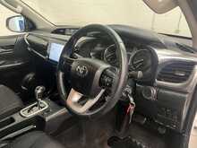 Toyota Hilux 2.4 D-4D Icon Pickup Double Cab 4dr Diesel Auto 4WD Euro 6 (s/s) (150 ps) - U2462