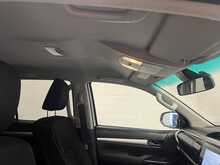 Toyota Hilux 2.4 D-4D Icon Pickup Double Cab 4dr Diesel Auto 4WD Euro 6 (s/s) (150 ps) - U2462