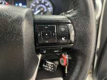 Toyota Hilux 2.4 D-4D Icon Pickup Double Cab 4dr Diesel Auto 4WD Euro 6 (s/s) (150 ps) - U2462