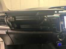 Toyota Hilux 2.4 D-4D Icon Pickup Double Cab 4dr Diesel Auto 4WD Euro 6 (s/s) (150 ps) - U2462