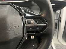 Peugeot 208 1.5 BlueHDi Allure Premium + Hatchback 5dr Diesel Manual Euro 6 (s/s) (100 ps) - U2466