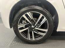 Peugeot 208 1.5 BlueHDi Allure Premium + Hatchback 5dr Diesel Manual Euro 6 (s/s) (100 ps) - U2466