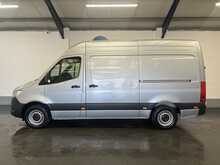 Mercedes-Benz Sprinter 2.0 315 CDI PRO Panel Van 5dr Diesel G-Tronic RWD L2 H2 Euro 6 (s/s) (150 ps) - U2480