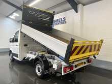 Volkswagen Crafter 2.0 TDI CR35 Startline Tipper 2dr Diesel Manual FWD MWB Euro 6 (s/s) (ETG) (140 ps) - U2484