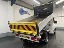 Volkswagen Crafter 2.0 TDI CR35 Startline Tipper 2dr Diesel Manual FWD MWB Euro 6 (s/s) (ETG) (140 ps) - U2484