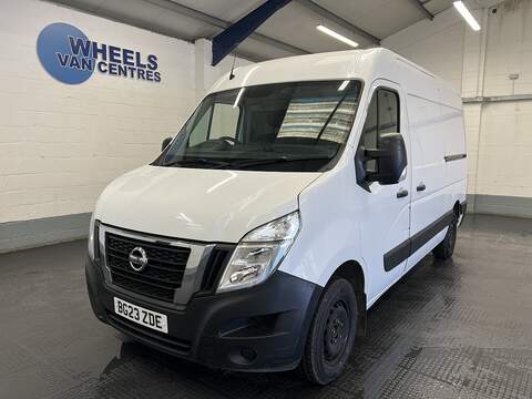 Nissan Interstar Interstar 2.3 dCi 35 Acenta FWD L3 H2 Euro 6 4dr