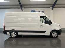 Nissan Interstar 2.3 dCi 35 Acenta Panel Van 4dr Diesel Manual FWD L2 H2 Euro 6 (135 ps) - U2492