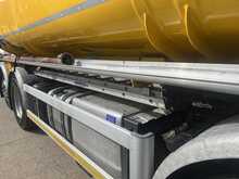 DAF CF 410 ADR FUEL TANKER 8X2 REARLIFT AND STEER 12.9 0.0 2dr Tanker Manual Diesel - U2507