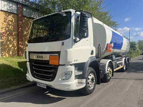 DAF CF 410 ADR FUEL TANKER 8X2 REARLIFT AND STEER 12.9 0.0 2dr Tanker Manual Diesel