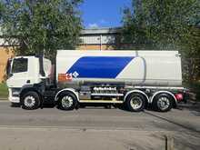 DAF CF 410 ADR FUEL TANKER 8X2 REARLIFT AND STEER 12.9 12.9 2dr Tanker Manual Diesel - U2508