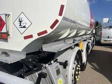 DAF CF 410 ADR FUEL TANKER 8X2 REARLIFT AND STEER 12.9 0.0 2dr Tanker Manual Diesel - U2509