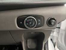 Ford Transit 2.0 350 EcoBlue HD Leader Luton Van 2dr Diesel Manual RWD L4 Euro 6 (s/s) (130 ps) 2.0 2dr Luton - U2512