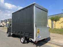 Ford Transit 2.0 350 EcoBlue Leader Curtain Side 2dr Diesel Manual FWD L4 Euro 6 (s/s) (130 ps) 2.0 2dr Curtain - U2513