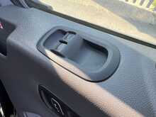 Ford Transit 2.0 350 EcoBlue Leader Curtain Side 2dr Diesel Manual FWD L4 Euro 6 (s/s) (130 ps) 2.0 2dr Curtain - U2513