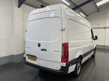 Mercedes-Benz Sprinter 2.0 315 CDI Progressive Panel Van 5dr Diesel Manual RWD L2 H2 Euro 6 (s/s) (150 ps) - U2541