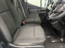 Mercedes-Benz Sprinter 2.0 315 CDI Progressive Panel Van 5dr Diesel Manual RWD L2 H2 Euro 6 (s/s) (150 ps) - U2541