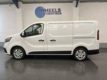 Renault Trafic 2.0 dCi Blue SL30 Extra Panel Van 5dr Diesel Manual L1 H1 Euro 6 (s/s) (130 ps) - U2544