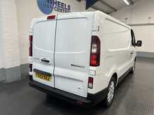 Renault Trafic 2.0 dCi Blue SL30 Extra Panel Van 5dr Diesel Manual L1 H1 Euro 6 (s/s) (130 ps) - U2544