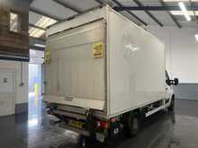 Renault Master 2.3 dCi 35 Business Luton Van 3dr Diesel Manual FWD L3 Euro 6 (20m3) (130 ps) 2.3 2dr Luton Manual - U2559