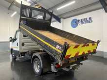 Iveco Daily 2.3D HPI 14V 35C 3000 Tipper 2dr Diesel Manual SWB Euro 6 (s/s) (DRW) (136 ps) 2.3 4dr Tipper Manual - U2565