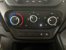 Iveco Daily 2.3D HPI 14V 35C 3000 Tipper 2dr Diesel Manual SWB Euro 6 (s/s) (DRW) (136 ps) 2.3 4dr Tipper Manual - U2565