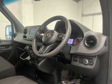 Mercedes-Benz Sprinter 2.0 315 CDI Progressive Panel Van 5dr Diesel Manual RWD L3 H2 Euro 6 (s/s) (150 ps) - U2566