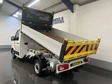 Volkswagen Crafter Single cab 2dr Euro 6 tipper Crafter Single cab 2dr Euro 6 tipper 2.0 Tipper Manual Diesel - U2574