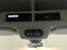 Ford Transit 2.0 460 EcoBlue Leader Minibus Double Cab 5dr Diesel Manual RWD L4 H3 Euro 6 (s/s) (17 Seat, DRW) - U2578
