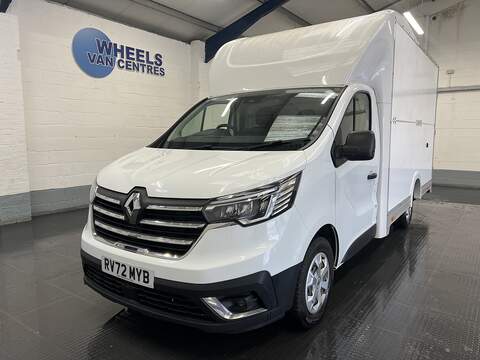 Renault Trucks Trafic 2.0 BLUEDCI 150 BHP LONG LOW LOADER RED EDITION 2.0 2dr Luton Manual Diesel